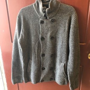 H&M Men’s knit sweater cardigan with 12 buttons and side pockets